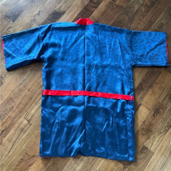 Blue and Red Reversible Kimono Robe - Picture 5 of 8